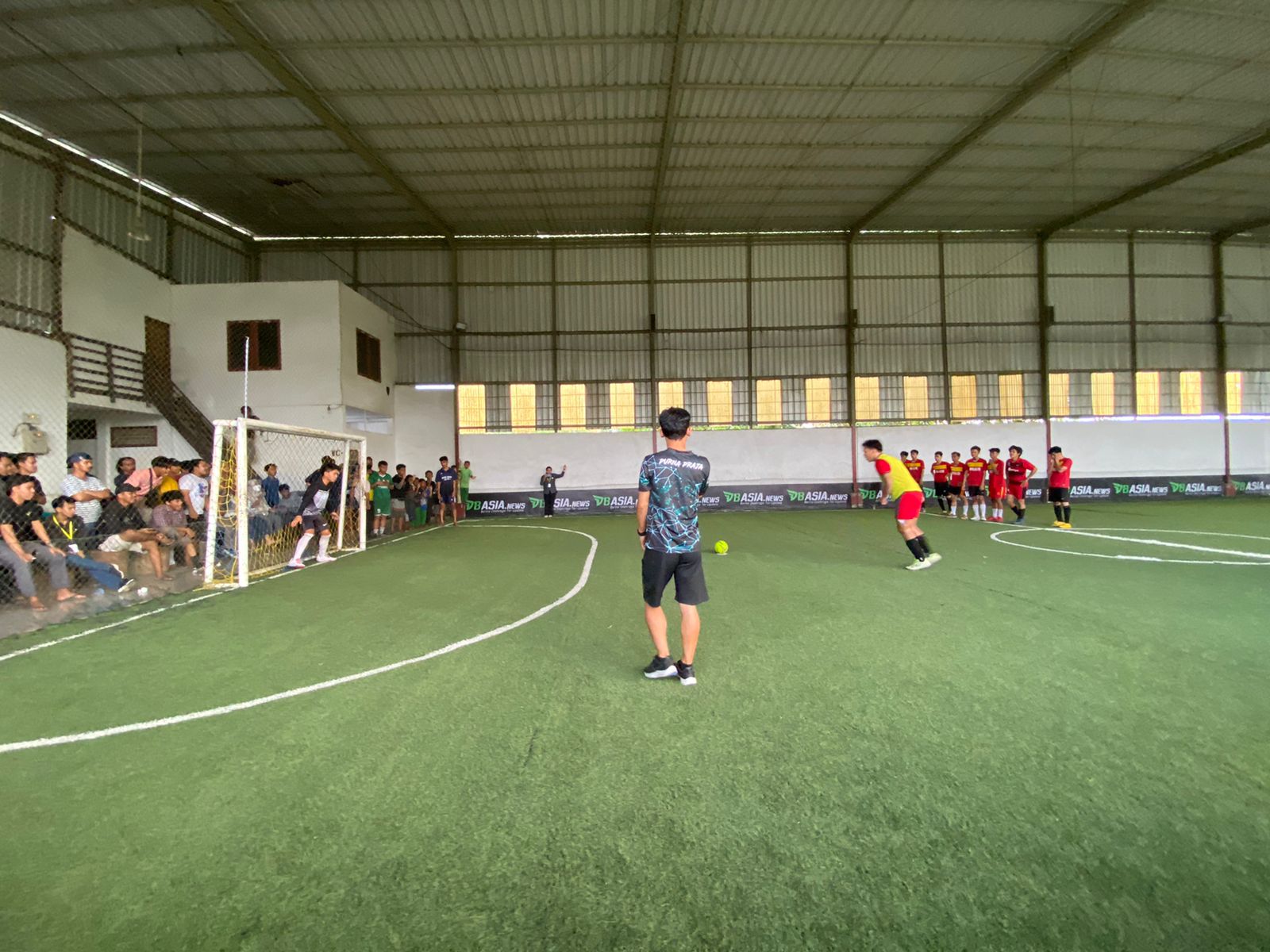 Final Turnamen Futsal Himsamu Sultra Cup 1 berlangsung adu penalti yang dimenangkan oleh tim Ippmaku Sultra. Foto: Ald.