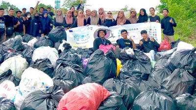 WCD Sedunia, Ribuan Relawan di Kendari Kumpulkan 2,5 Ton Sampah